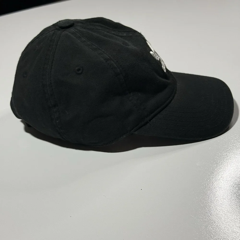 Adidas Originals Relaxed Black White Embroidered Trefoil Strapback Men Hat OSFY